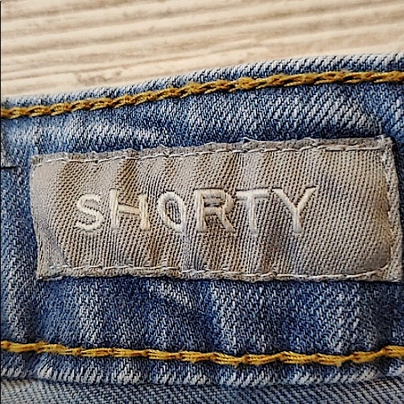 •Aeropostale Shorty Jean Shorts - Picture 6 of 16